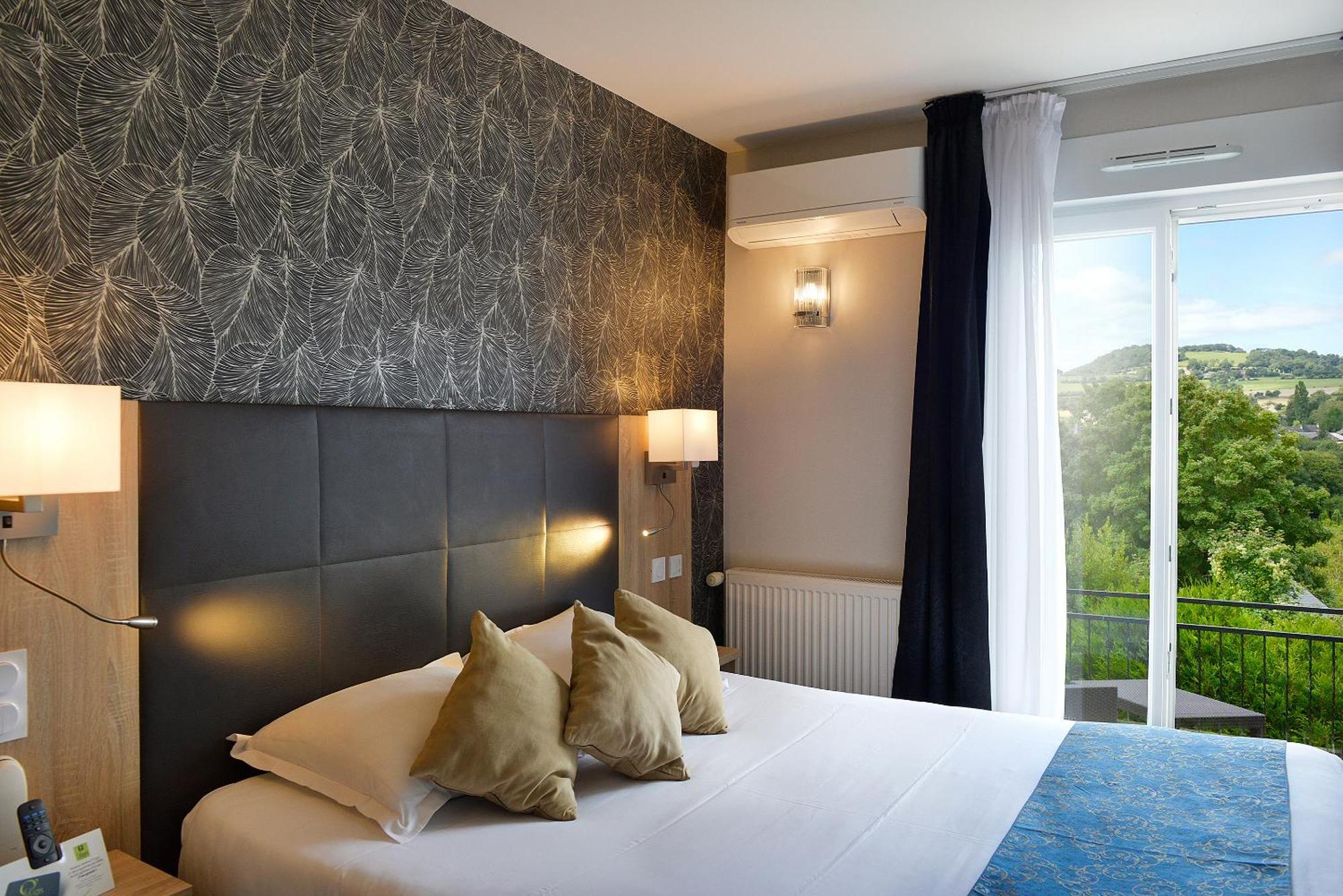 Logis Hotel Spa Restaurant Au Site Normand Клесі Екстер'єр фото