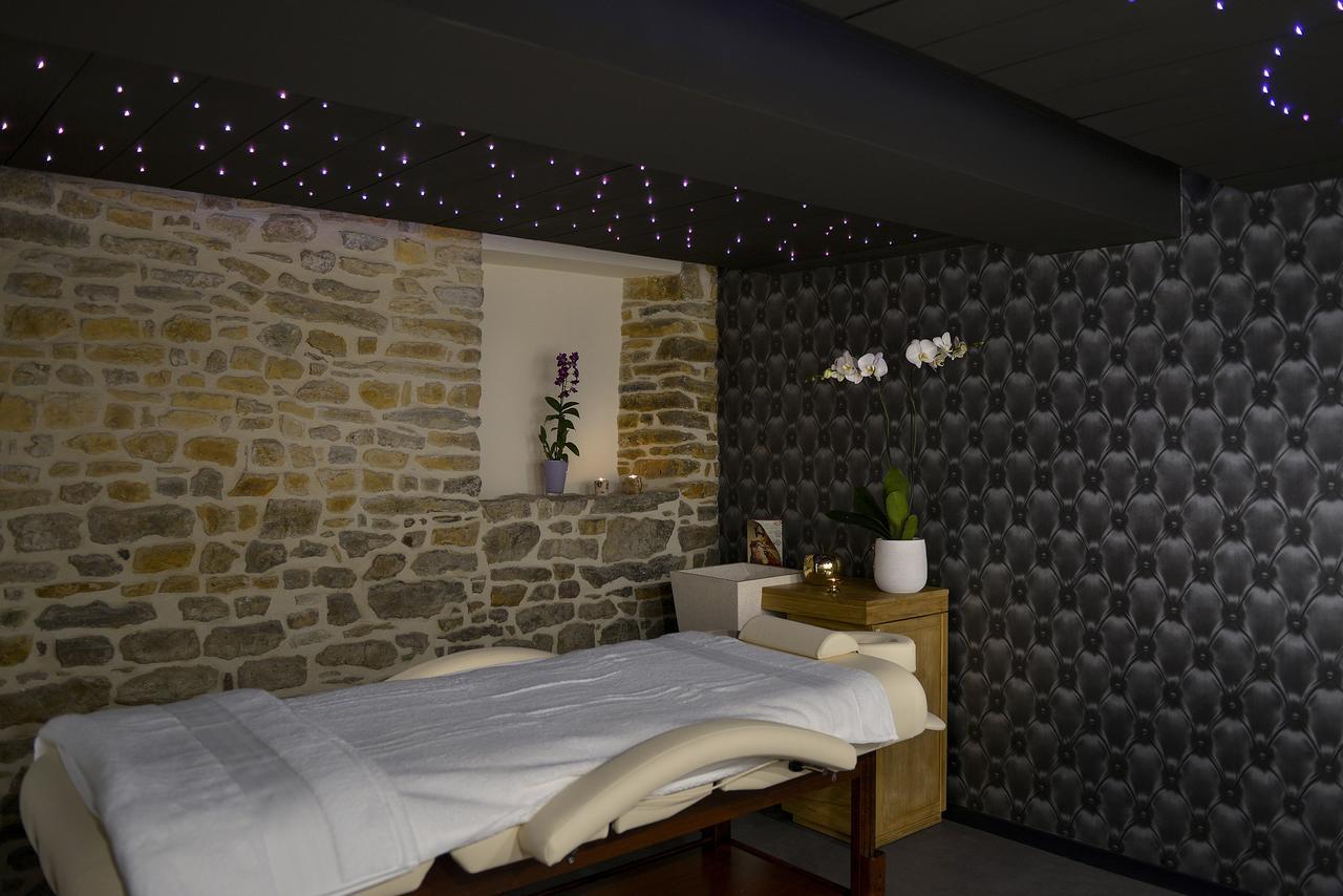 Logis Hotel Spa Restaurant Au Site Normand Клесі Екстер'єр фото