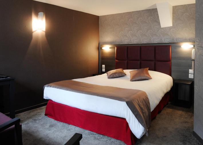 Logis Hotel Spa Restaurant Au Site Normand Клесі Екстер'єр фото